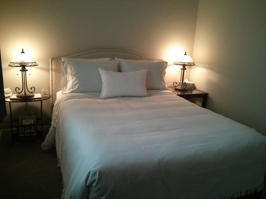 Bedroom - view 2