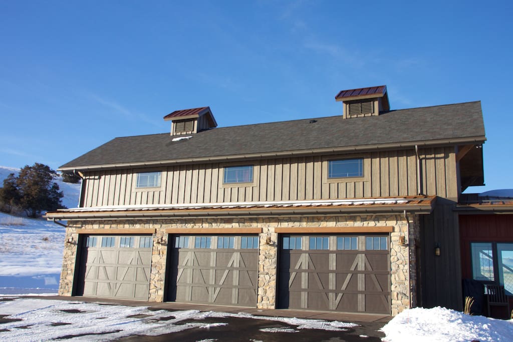 Two bedroom bunkhouse located above the garage