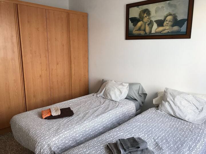 საძინებელი 1