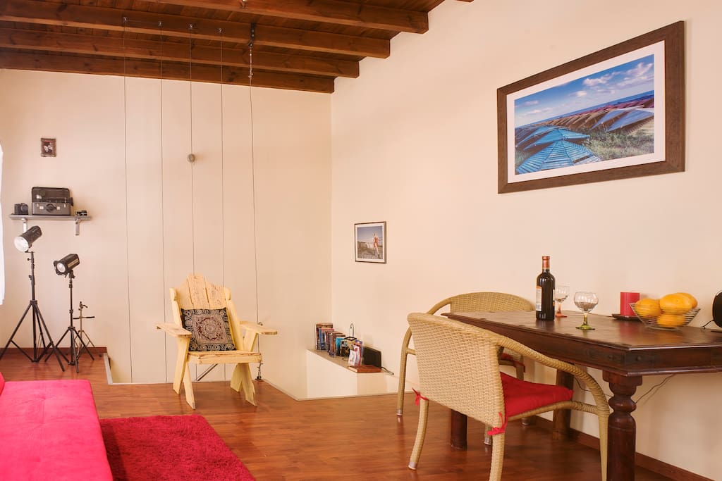 Studio Apartment, Rhodes New Town - 5 minute walk from beach and sunset