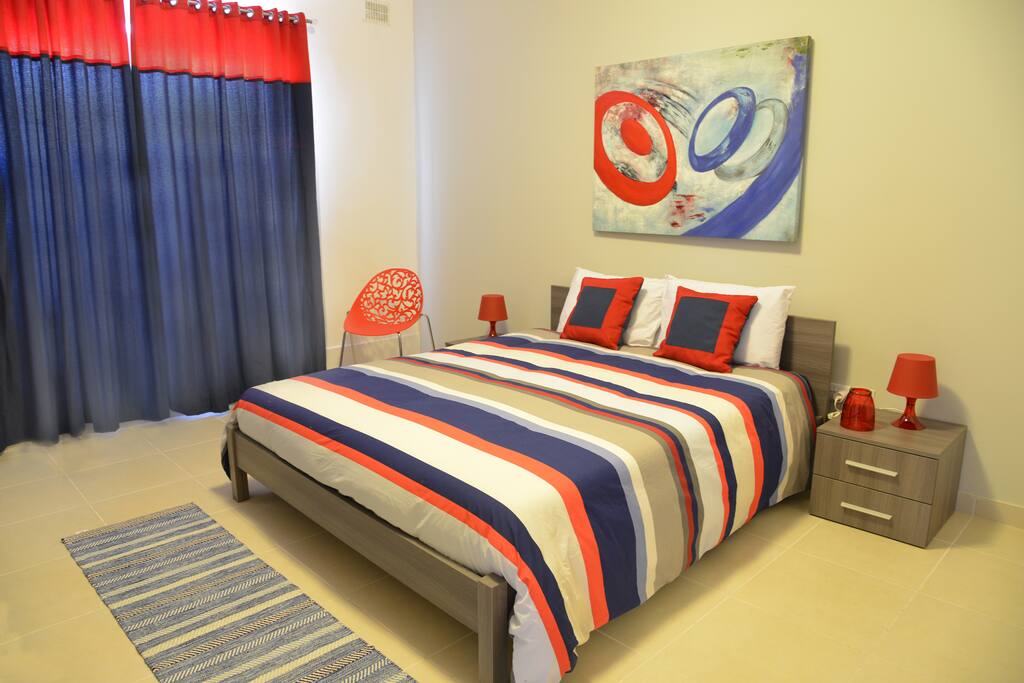 spare bedroom
