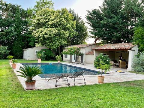 Quiet cottage in Provence between Luberon and Alpilles