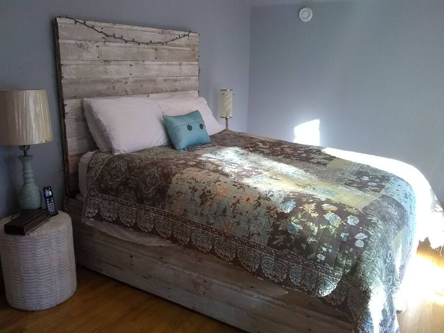 queen barn wood bed
