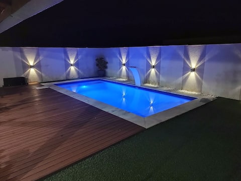 Relaxing house with heated pool and nature