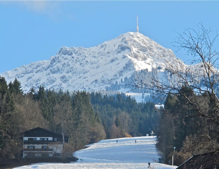 The house stands alone at Kitzbühler Horn