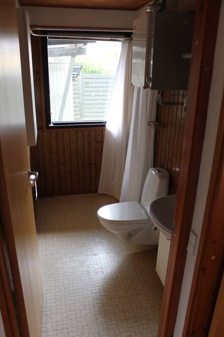 Dusche, wc.