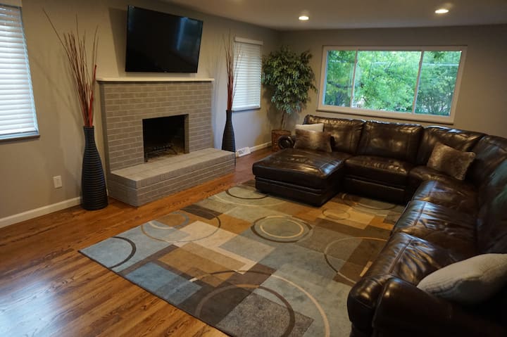 ✯Spacious Ranch With Amazing Game Room✯ - Golden, CO