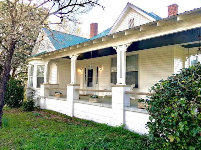 Airbnb Greensboro Vacation Rentals Places To Stay Georgia