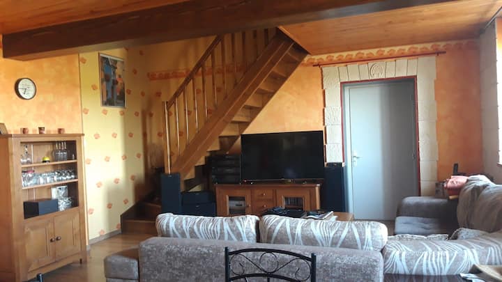 Cottage Chaleureux Entre Auvergne Et Bourgogne - Dompierre-sur-Besbre