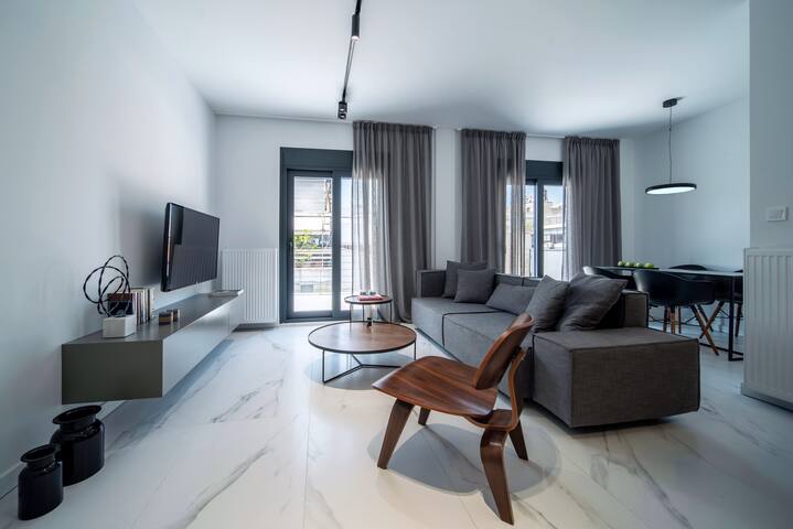 Heritage 501/Luxury Three Bedroom/Balcony gallery image 4