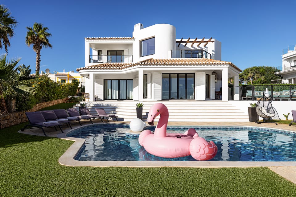 Casa Vida Mar, above the Benagil cliffs, Benagil, Algarve, Portugal, photo 3 of 10