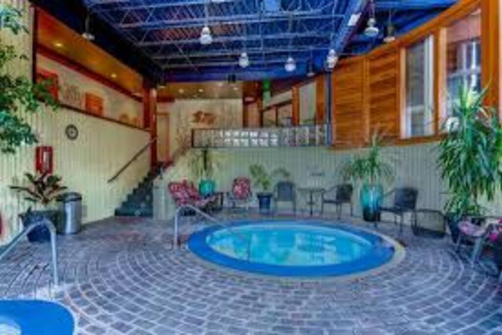 Hot tub