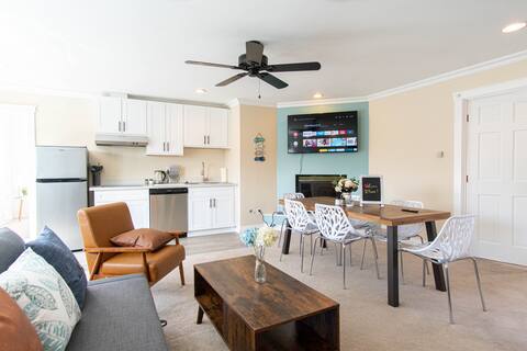 Gorgeous 3BR suite near airport & Seattle-Unit B