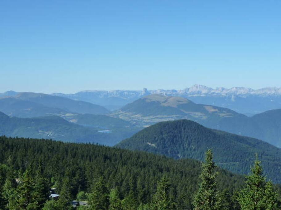 vue du balcon l'été