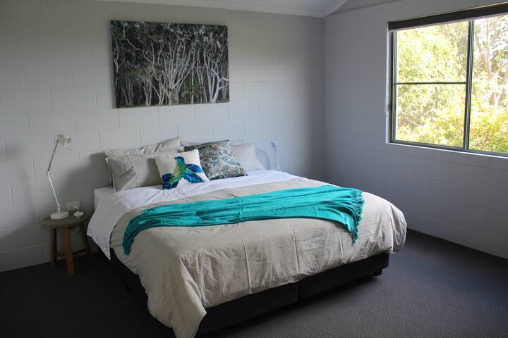 Sandy Toes Retreat “Hapinni” gallery image 5