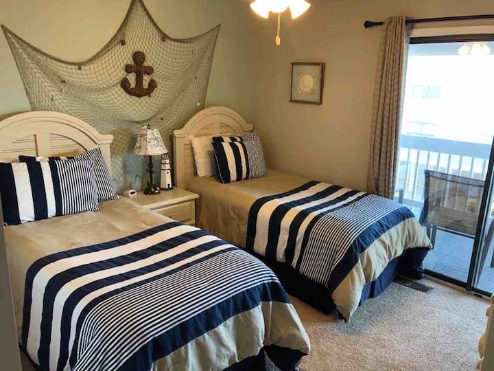 Guest bedroom