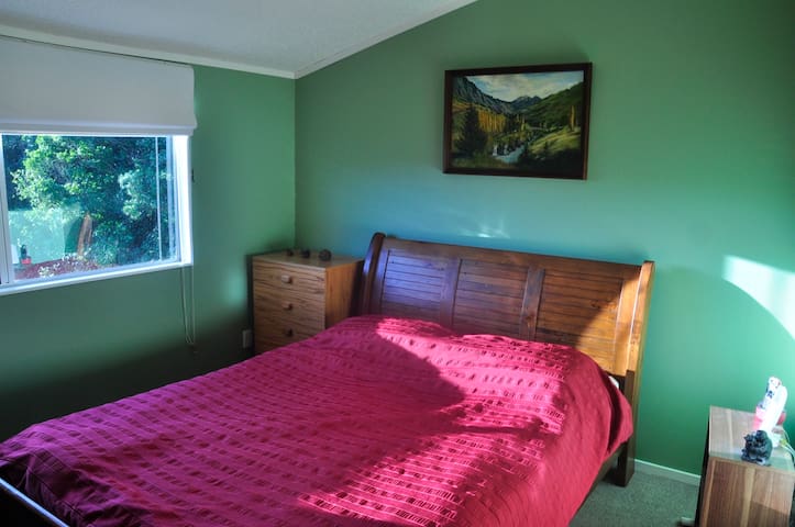 Nice views of the local hills in peaceful location