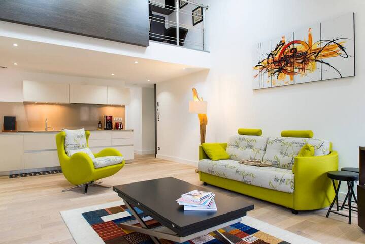 THE place to stay – 2 Bedrooms – Grand Théâtre gallery image 2