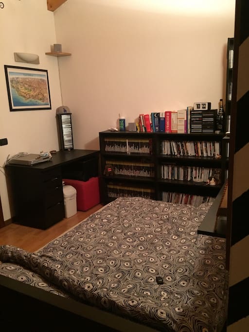 Room with queen bed eventually for two