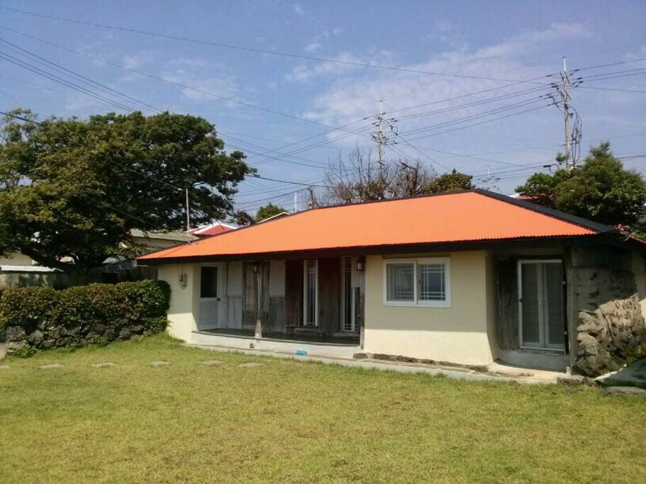 JeJu Traditional House at Seogwipo Guesthouses for Rent JeJu Traditional House at Seogwipo Guesthouses for Rent