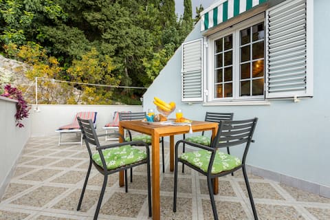 Apartment Bianki-Cozy apartment, charming sea view