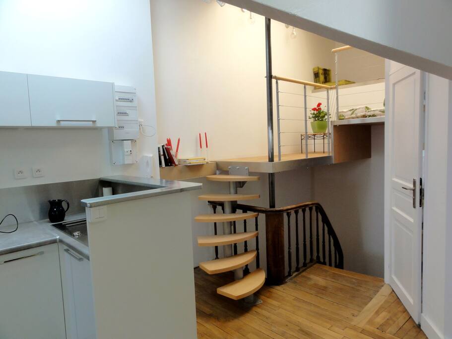 Petite mezzanine avec matelas 1 personne