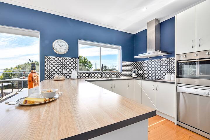 Greens Beach Delight gallery image 4