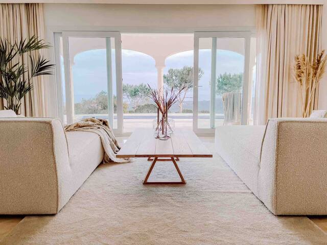 Luxury family villa with views of S’agaró gallery image 4