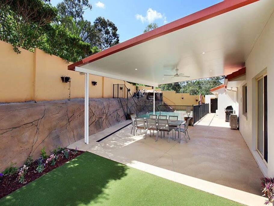 Outdoor entertainment area