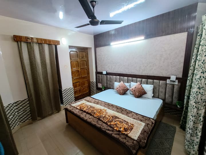 الغرفة الثالثة