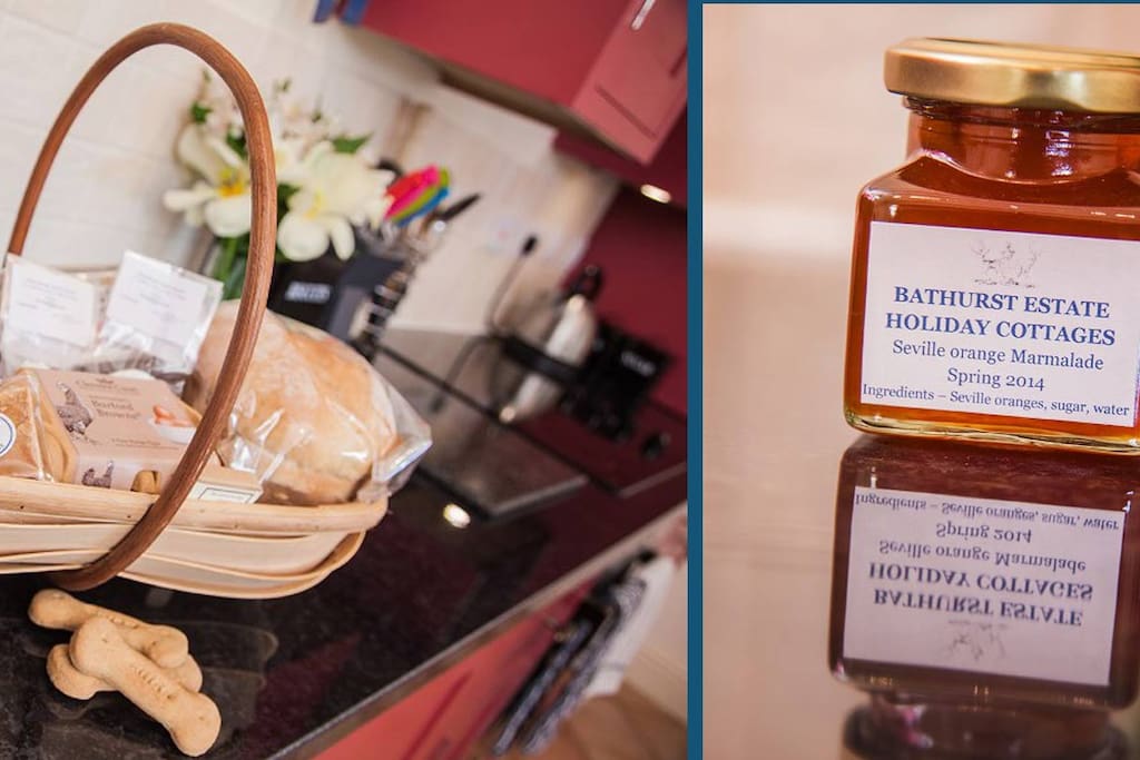 The welcome baskets contain homemade and local produce!
