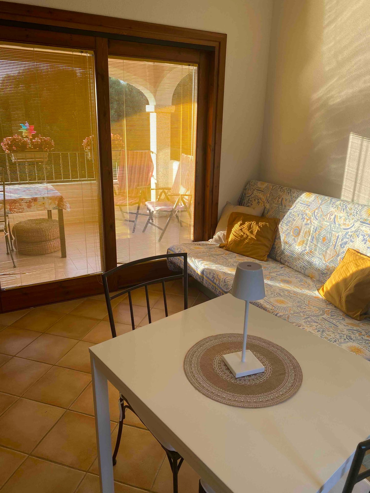 Annonce Airbnb populaire: Badesi Mare - 1st floor apartment with swimming pool and WiFi à Badesi