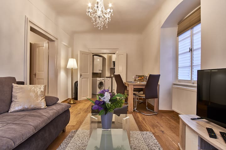 סלון מלכותי