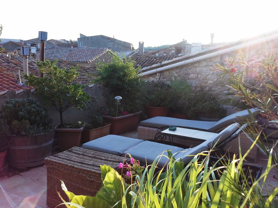 Terrasse bains de soleil