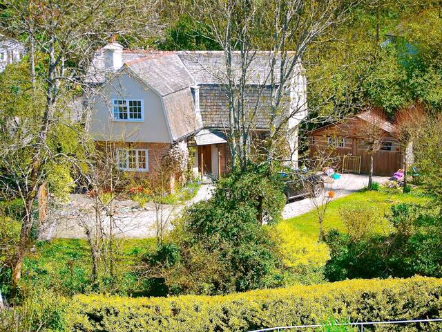 Victorian Creekside Cottage Cottages For Rent In Wadebridge