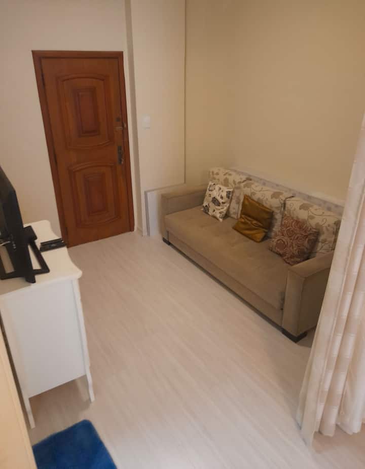 Copacabana, Apartamento Pequeno, Mas Confortável - Copacabana