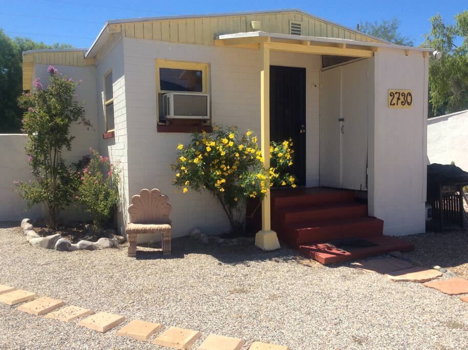 Front view of casita