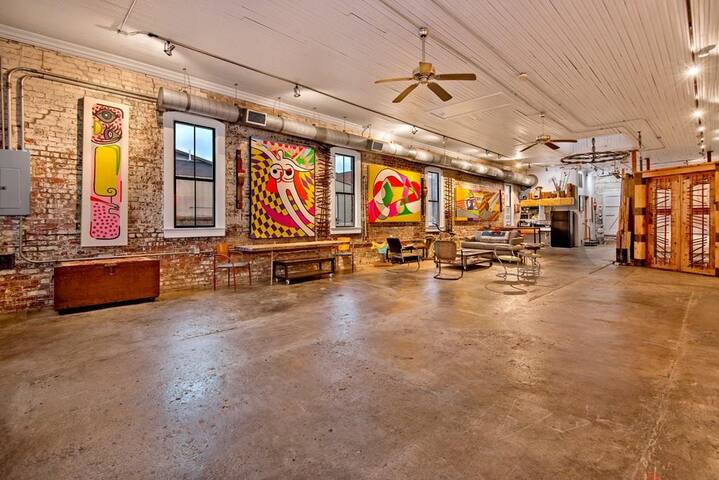 Artist Studio in Downtown Bonham
