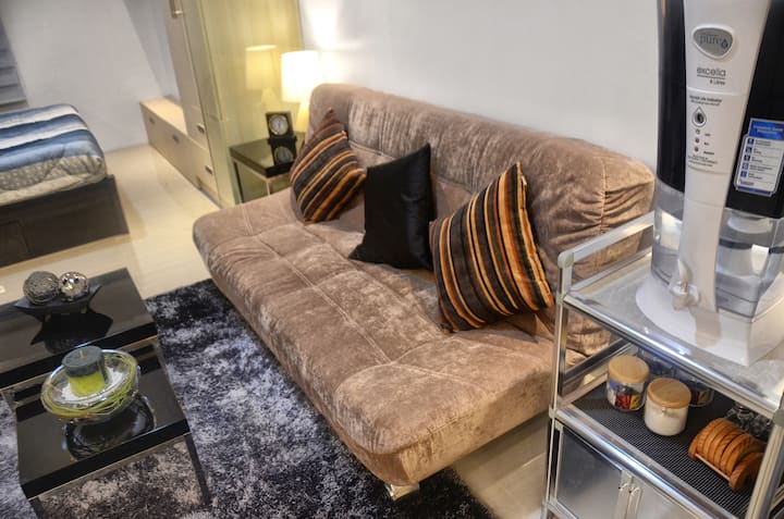 Cheap Cozy 1b Wifi (Up To 100mpbs) Residence - Quezon City