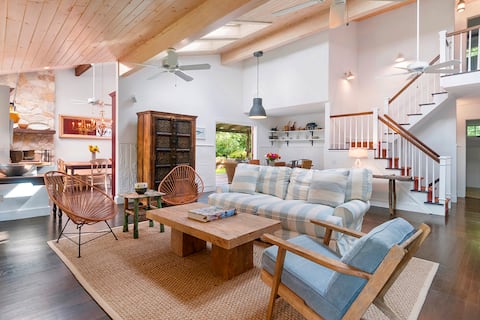 Popular Airbnb listing: Perfect Summer Sanctuary in Northwest Harbor