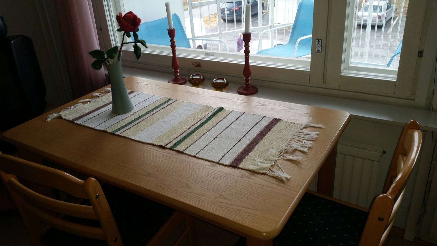 Yksiö, Jossa Sauna Ja Tilava Parveke. 2