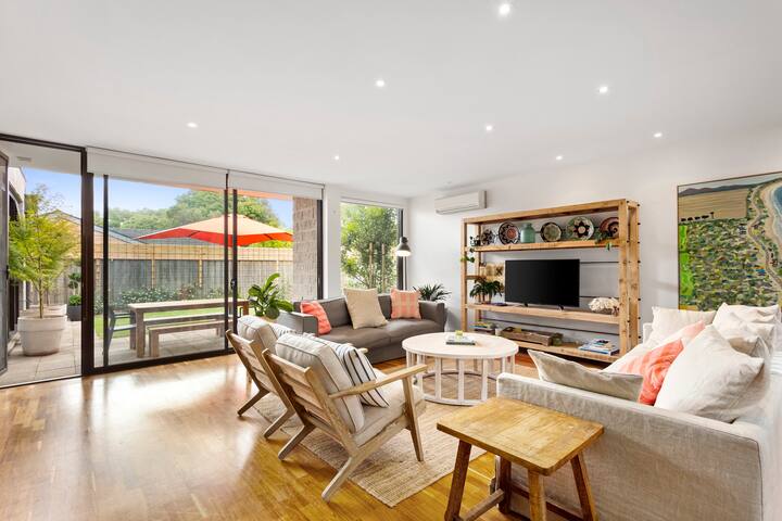 Barwon Heads, Perfect Central Location yet private