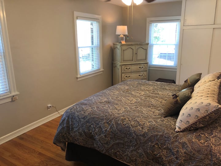 ห้องนอน 1 - ขนาดใหญ่และสะดวกสบาย