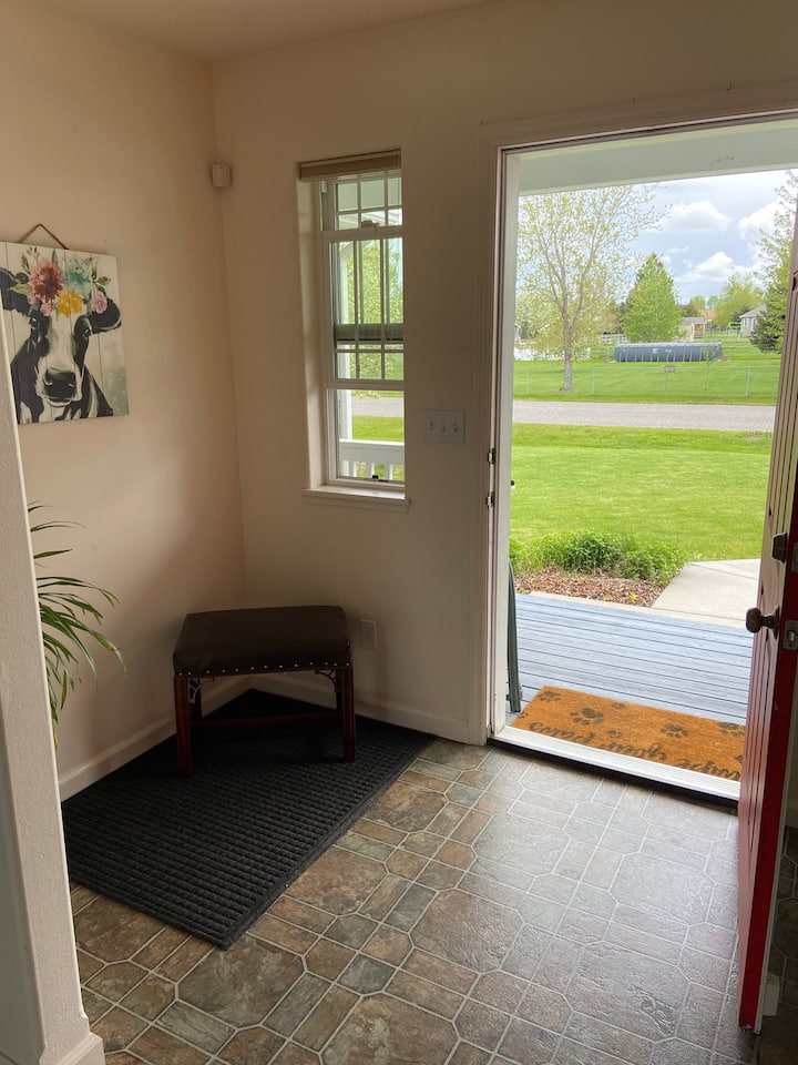 Cozy And Spacious Private Bedroom - Bozeman, MT