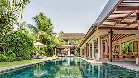 Saraswati at Dea Villas