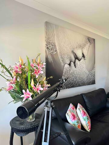 5 bedrooms with mountain views on a 2 acre lot gallery image 5