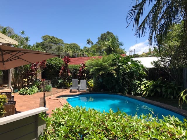 Shelly Beach 'RAINFOREST HAVEN' with pool!