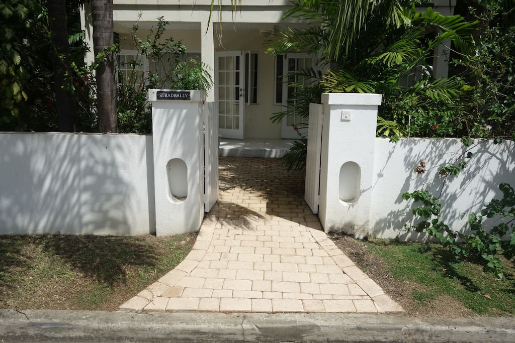 welcome to Stradbally Villa