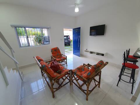 Casa sobrado Caraguatatuba Martim de Sá 450m beach