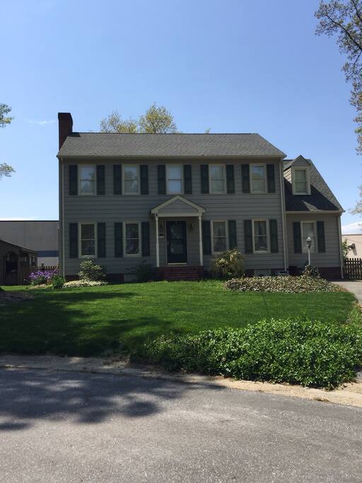 Long or short term, social distance, pet friendly Houses for Rent in